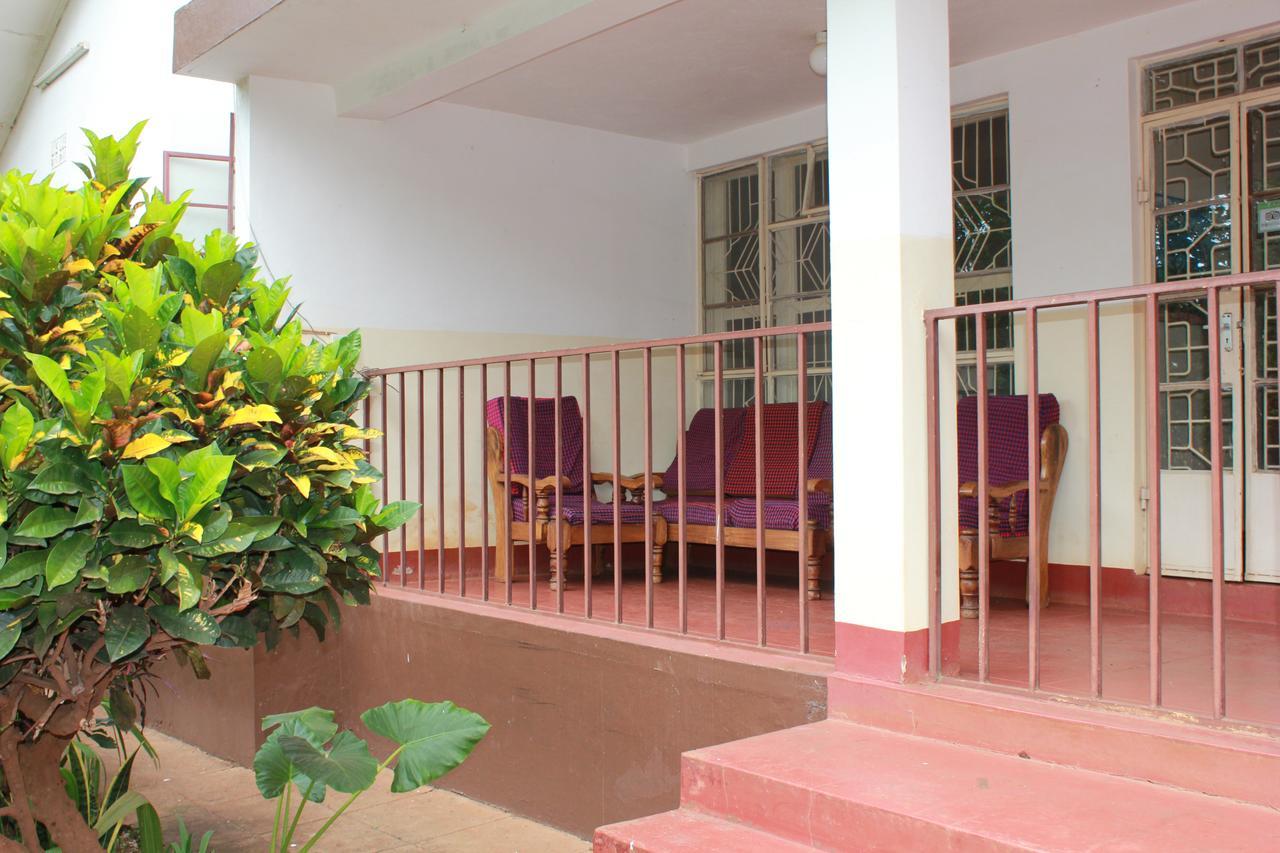 Hostel Hoff Moshi Exterior foto